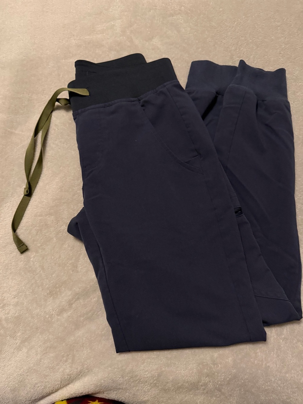 FIGS Scrub joggers XXS